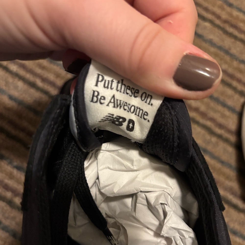 Figs x New Balance Black 327 - Picture 10 of 11